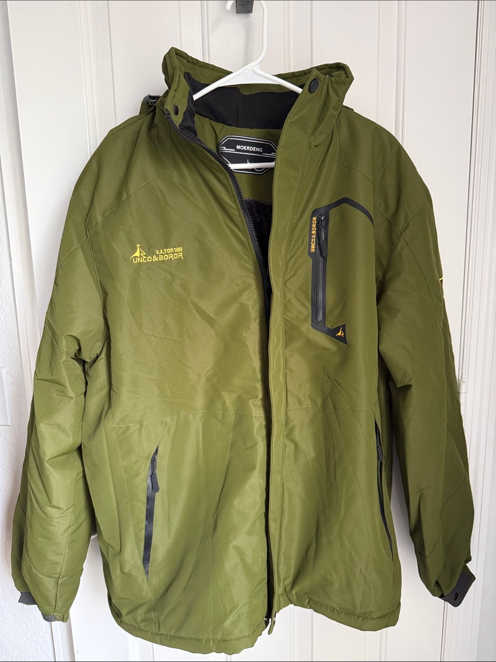 MOERDENG UNCO & BOROR Men’s Waterproof Ski Jacket Olive Green – Large